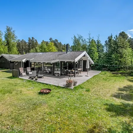 Edvard - 300m From The Sea By Interhome