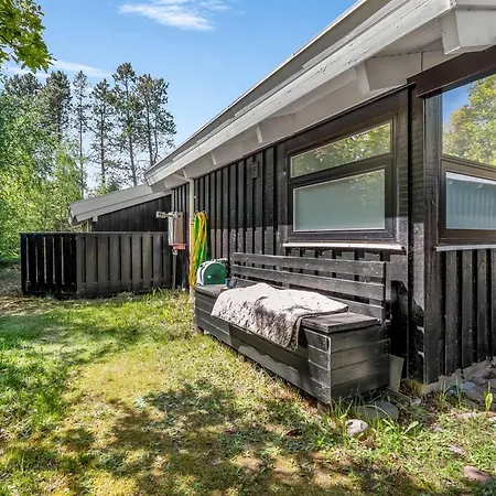 Casa de Férias Edvard - 300m From The Sea By Interhome