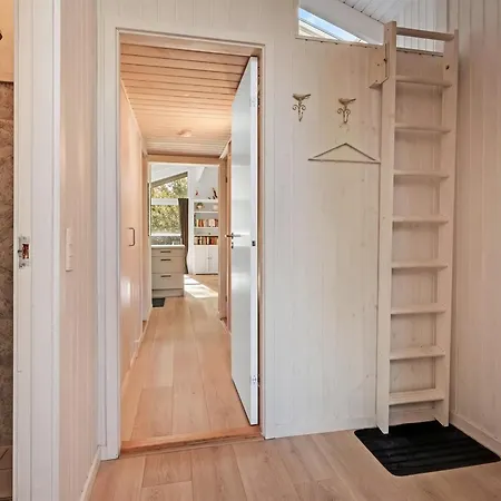 Edvard - 300m From The Sea By Interhome