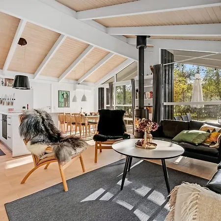 Casa de Férias Edvard - 300m From The Sea By Interhome *